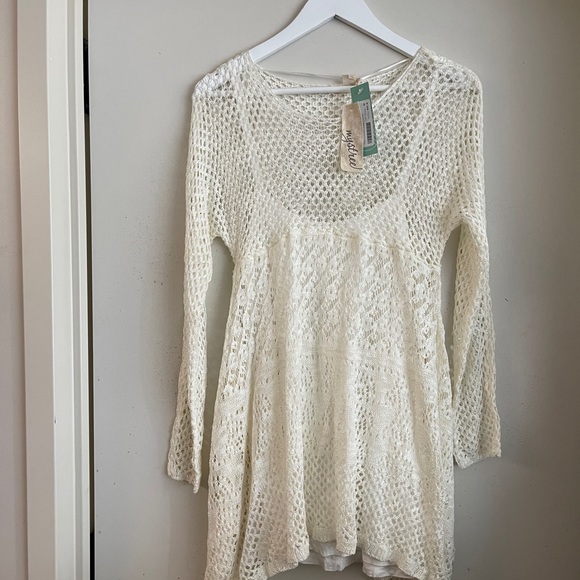 Mystree Mako Crochet Detail Pullover - Picture 1 of 4